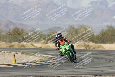 media/Dec-04-2025-Racers Edge (Thu) [[5ebc9f124d]]/3-B Group/1-Session 1 (Turn 7)/